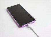 Уникнути пошкодження смартфона можна