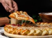 У пиццы с ананасами появился конкурент: сеть негодует от нового рецепта любимого блюда  