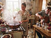 Заготовки на зиму обычно делали всей семьей