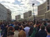Москва вышла на митинги