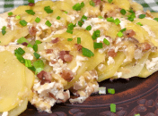 Картопляний гратен з беконом