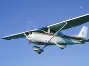 В Коломые при посадке перевернулся самолет, есть пострадавшие