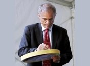 Михалис Саррис подал в отставку