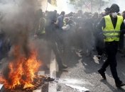 "Желтые жилеты" пытаются "повысить явку" на протестах во Франции