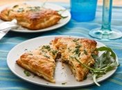 Кишеньки з листкового тіста — ситна закуска