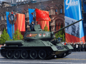 На параде в РФ показали танк Т-34