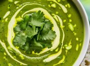 Такое гаспачо станет вашим любимым блюдом (изображение создано с помощью ИИ)