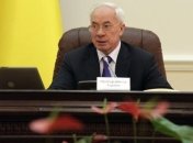 Азаров пригласил журналистов к себе 