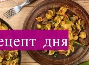 Рецепт дня: Макароны с куриными сердечками и стручковой фасолью (на сковороде)