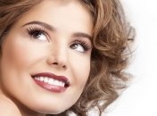 Белоснежная улыбка: что делать, чтобы зубы не желтели