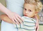 Вредным привычкам детей учат матери