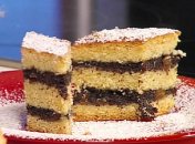 Маковое пирожное