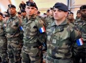 В боях участвовать не будут: Зеленский рассказал, как французские военные могут помочь Украине