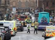 В центре Глазго мужчина напал с ножом на прохожих: есть погибшие (Видео)