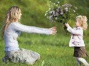 День Матери 2019: лучшие песни про маму