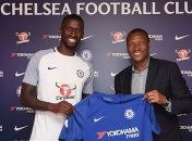 Официально. "Челси" купил защитника "Ромы"