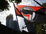 Беспорядки в США: Трамп намерен признать "антифа" террористами 