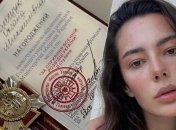 "Привет, Инстаграм", или почему у всех так бомбануло от награждения какой-то эскортницы