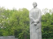 В Харькове произошли стычки во время возложения цветов к Мемориалу Славы