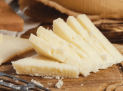 Домашний твердый сыр