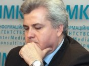 Отправит ли Янукович в отставку Азарова?   