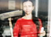 Конденсат на окнах появляется от избытка влаги в помещении и разницы температур