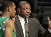 НБА. Док Риверс отметил игру в защите Эвери Брэдли