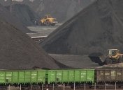 Украина отсрочила введение 65% пошлины на уголь с РФ