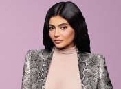 Модель Кайли Дженнер побила рекорд Марка Цукерберга