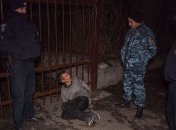 В Днепре охранники остановили вооруженного грабителя: есть раненые