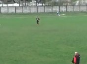 Вратарь спас свою команду, забив со штрафного с 40 метров на 94-й минуте (Видео)