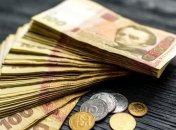 Гривня на межбанке немного укрепилась