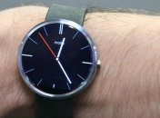 Поступили в продажу "умные" часы Moto 360