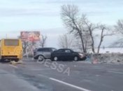 На трассе "Одесса-Киев" из-за погоды разбились сразу три авто и автобус (видео)