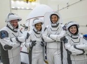 В состав экипажа входят только гражданские