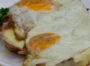 Супрун порекомендовала, с чем лучше есть яйца на завтрак