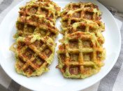 Вафлі з кабачків готуються дуже просто