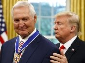 Трамп наградил легендарного баскетболиста Президентской медалью Свободы
