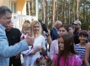 Порошенко проинспектировал новое жилье для военных СБУ - участников АТО