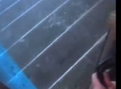 Потоки кипятка хлынули по этажам: киевляне делятся видео коммунальных ЧП в своих домах