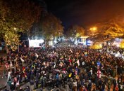 Протестующие в Грузии вновь вышли на улицы после разгона (фото, видео)