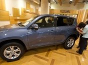 Toyota отзывает с китайского рынка 160 тысяч внедорожников RAV4 