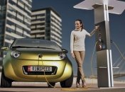 Продажи электромобилей выросли вдвое