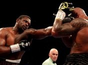 Уайт победил Риваса, поднявшись с тяжелого нокдауна