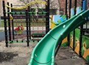 В Одессе загорелась детская площадка