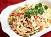 Салат с курицей и грибами