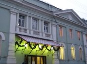 Актеры отправили себя на улицу