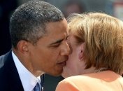 Обама пообещал оставить Меркель в покое