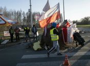 Поляки тепер блокуватимуть ще й західний кордон