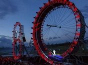 Самая большая мертвая петля на автомобиле (Видео)